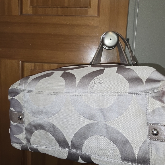 Coach Maggie Opt Art Hobo Bag - Picture 5 of 6